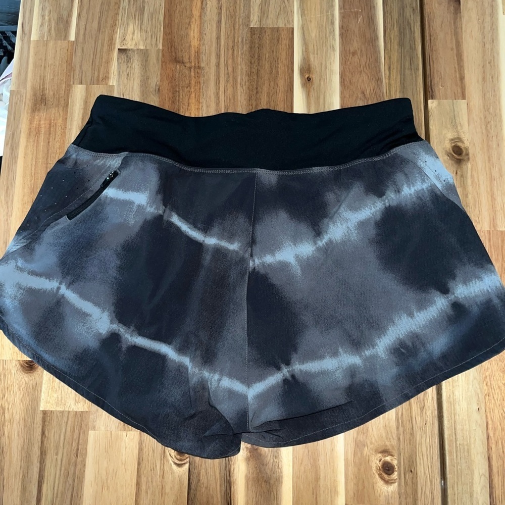 NIKE- ATHLETIC SHORTS - Picture 4 of 5